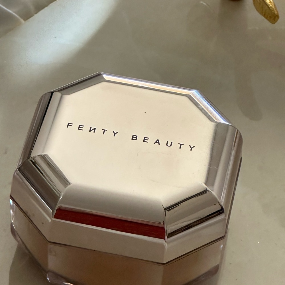 Fenty beauty setting powder honey color opened used only one time 100% full
